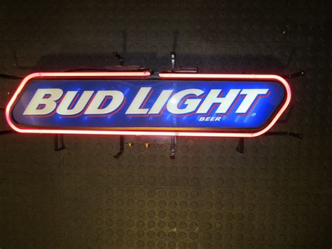 Bud light neon bar sign