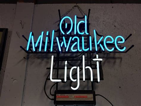 Milwaukee's light neon sign