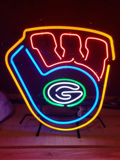 Packers neon beer sign