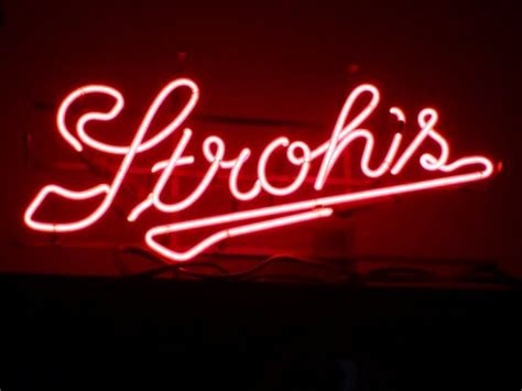 Stroh's neon sign