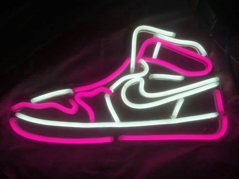 neon pink jordan 1s